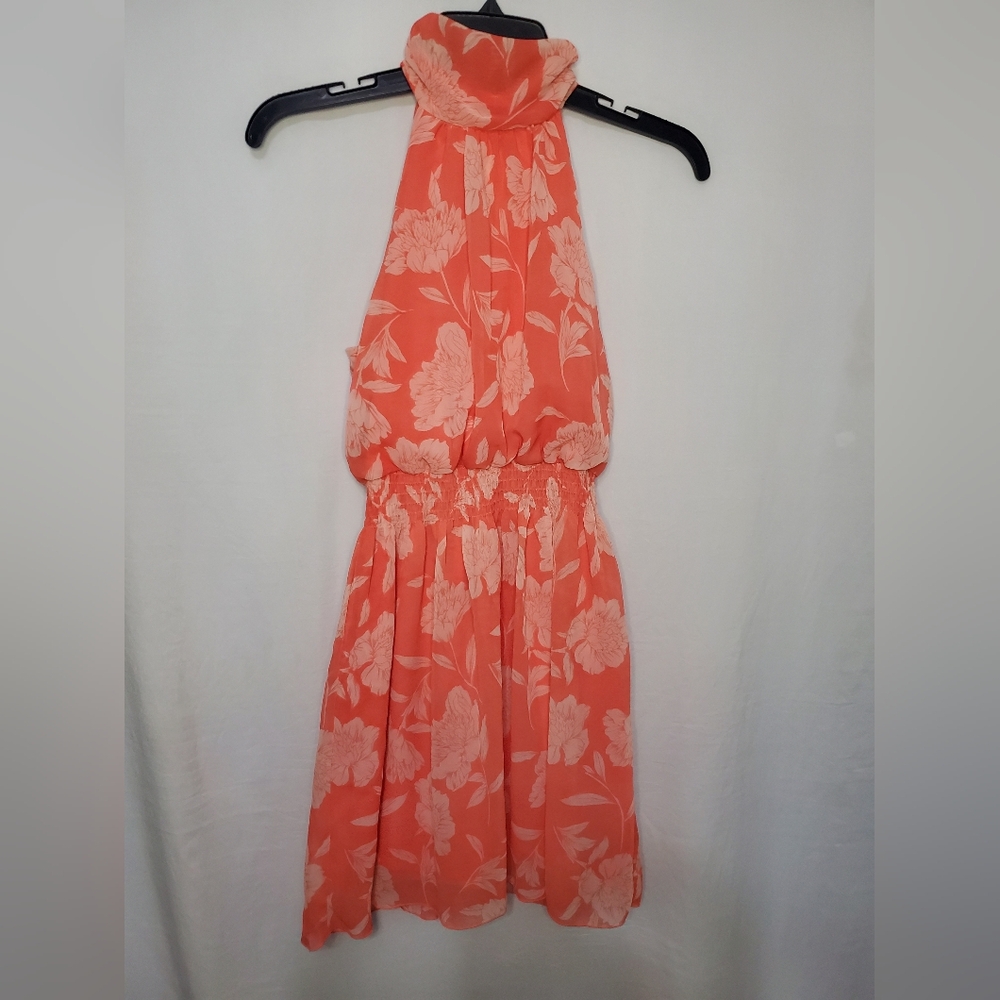 Pre-Loved Women’s Sleeveless Peach Sweet Storm Floral Dress Size Small